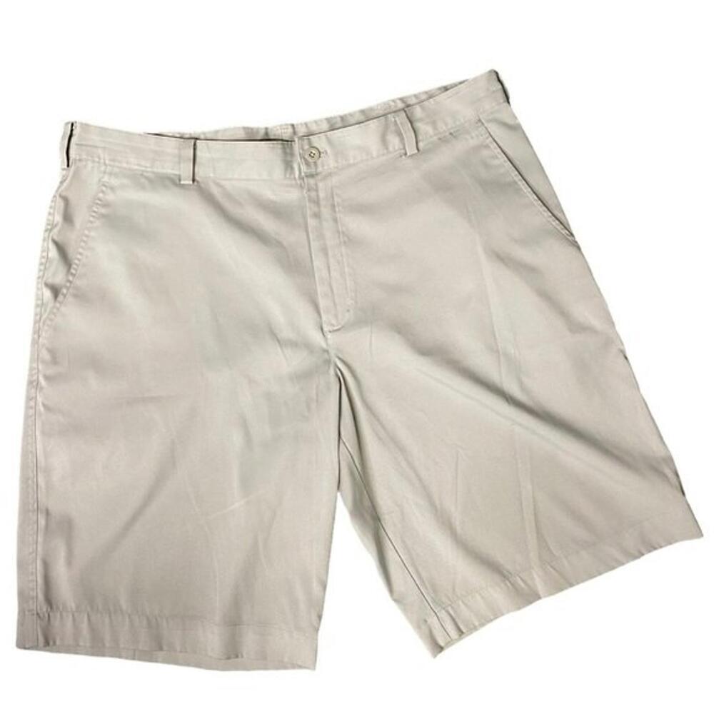 Nike Golf Men's Size 36 Gray Flat Front Athletic Bermuda Style Shorts